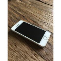 iPhone SE Silver 32 Gb