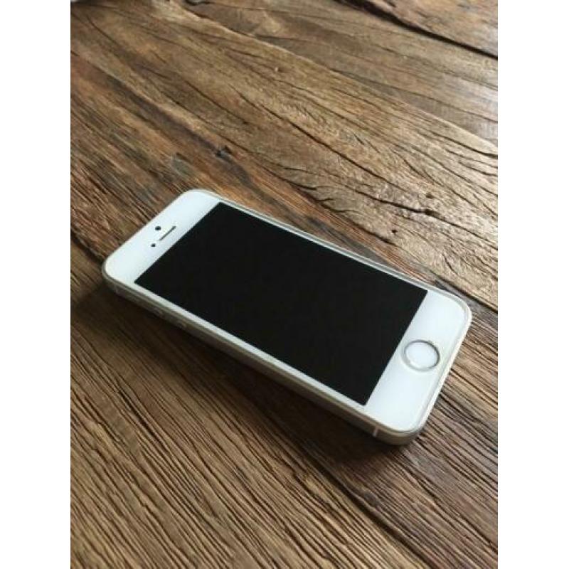 iPhone SE Silver 32 Gb