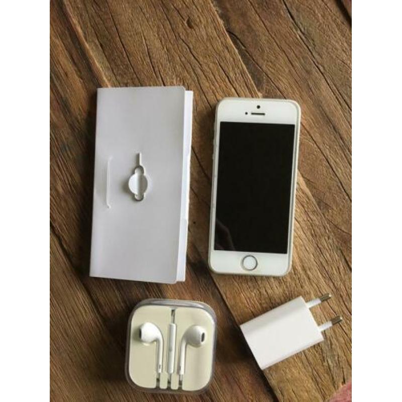 iPhone SE Silver 32 Gb