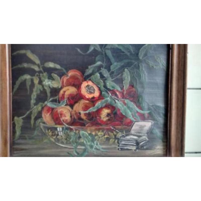 Zeer oud schilderij/ stilleven, Perziken op fruitschaal.
